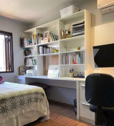 Imagem Casa com 2 Quartos à Venda, 68 m² em Hípica - Porto Alegre Imagem Casa com 2 Quartos à Venda, 68 m² em Hípica - Porto Alegre