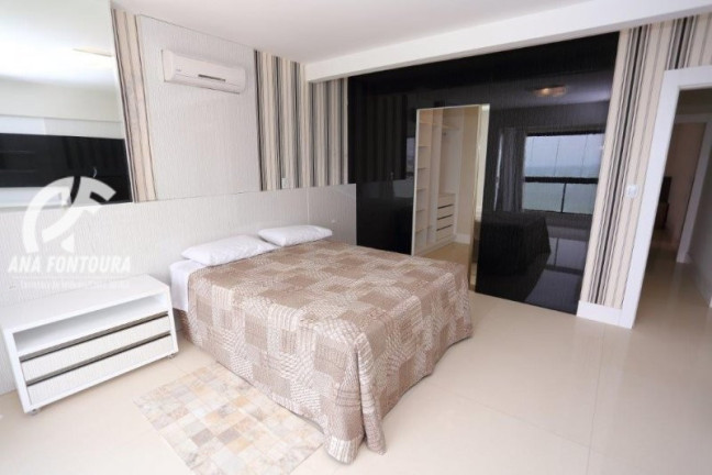 Imagem Cobertura com 5 Quartos à Venda, 623 m² em Centro - Balneário Camboriú