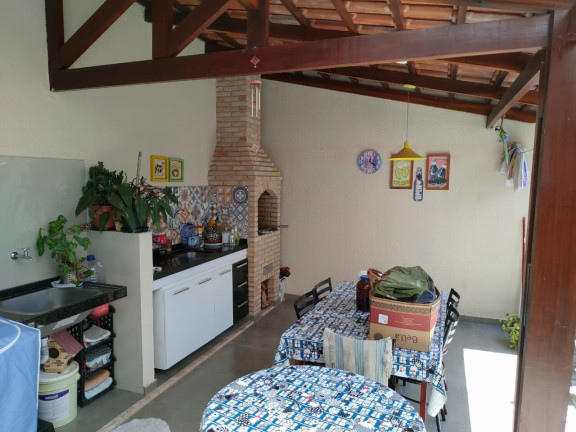 Imagem Casa com 3 Quartos à Venda, 180 m² em Centro - Eusébio Imagem Casa com 3 Quartos à Venda, 180 m² em Centro - Eusébio