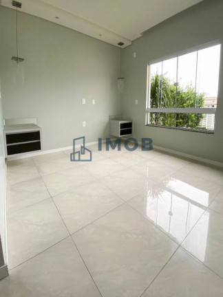 Imagem Casa com 2 Quartos à Venda, 77 m² em Nova Esperança - Guaramirim Imagem Casa com 2 Quartos à Venda, 77 m² em Nova Esperança - Guaramirim