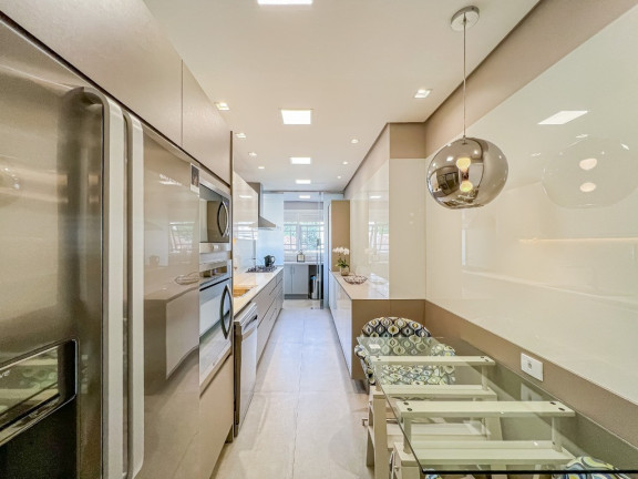 Imagem Apartamento com 3 Quartos à Venda, 158 m² em Petrópolis - Porto Alegre