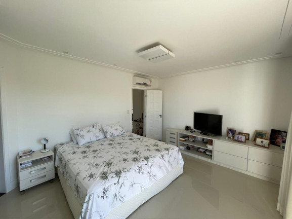 Imagem Casa com 4 Quartos à Venda, 900 m² em Busca Vida - Camaçari Imagem Casa com 4 Quartos à Venda, 900 m² em Busca Vida - Camaçari