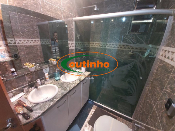 Imagem Apartamento com 4 Quartos à Venda, 132 m² em Tijuca - Rio De Janeiro Imagem Apartamento com 4 Quartos à Venda, 132 m² em Tijuca - Rio De Janeiro