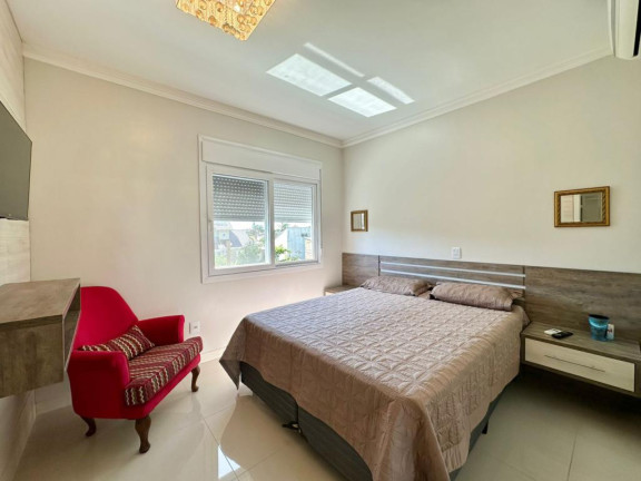Imagem Casa com 5 Quartos à Venda, 330 m² em -- - Capao Da Canoa Imagem Casa com 5 Quartos à Venda, 330 m² em -- - Capao Da Canoa