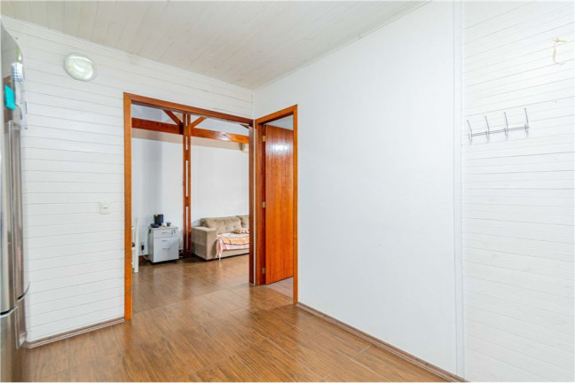 Imagem Casa com 4 Quartos à Venda,  em Sarandi - Porto Alegre