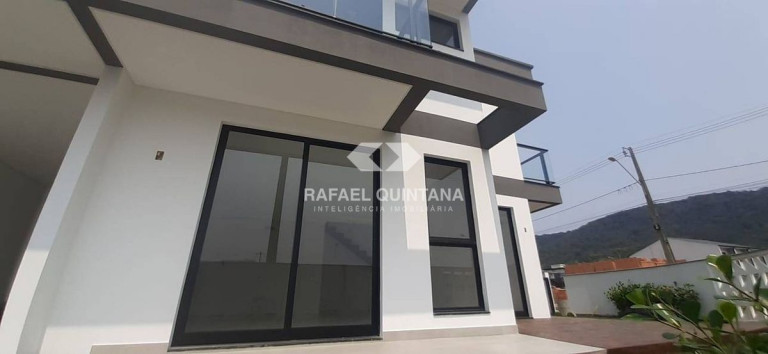 Imagem Casa com 3 Quartos à Venda, 138 m² em Forquilhas - São José