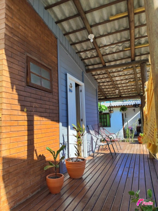 Imagem Casa com 4 Quartos à Venda, 200 m² em São João Do Rio Vermelho - Florianópolis