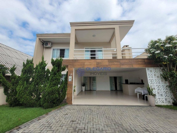 Imagem Sobrado com 4 Quartos à Venda, 233 m² em Armação - Penha