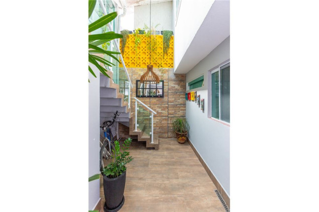 Imagem Casa com 3 Quartos à Venda, 180 m² em Parque Residencial Júlia - São Paulo