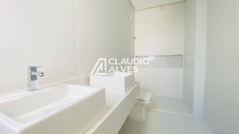 Imagem Casa de Condomínio com 3 Quartos à Venda, 242 m² em Papagaio - Feira De Santana