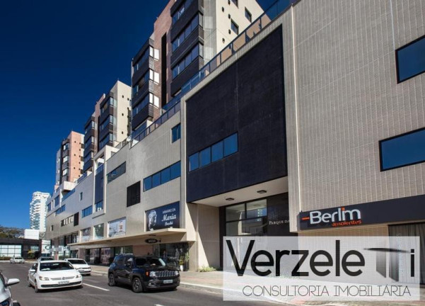 Imagem Apartamento com 2 Quartos à Venda, 77 m² em Centro - Balneário Camboriú Imagem Apartamento com 2 Quartos à Venda, 77 m² em Centro - Balneário Camboriú