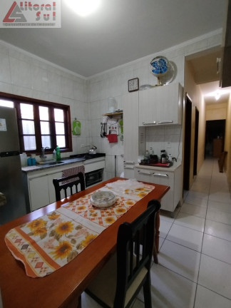 Imagem Casa com 2 Quartos à Venda, 147 m² em Mirim - Praia Grande Imagem Casa com 2 Quartos à Venda, 147 m² em Mirim - Praia Grande