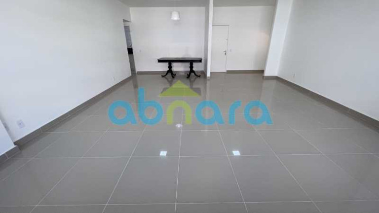 Apartamento com 3 Quartos à Venda, 143 m² em Copacabana - Rio De Janeiro