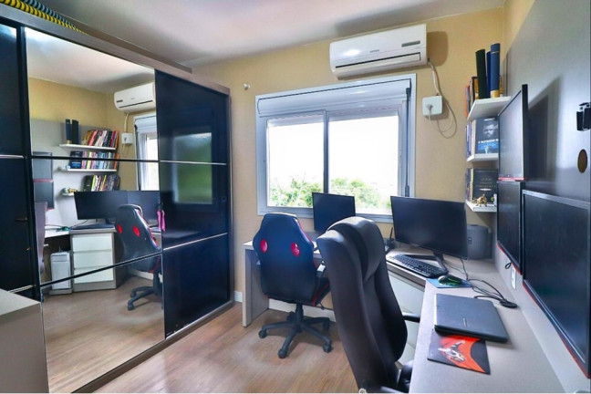 Imagem Casa de Condomínio com 3 Quartos à Venda, 230 m² em Mário Quintana - Porto Alegre