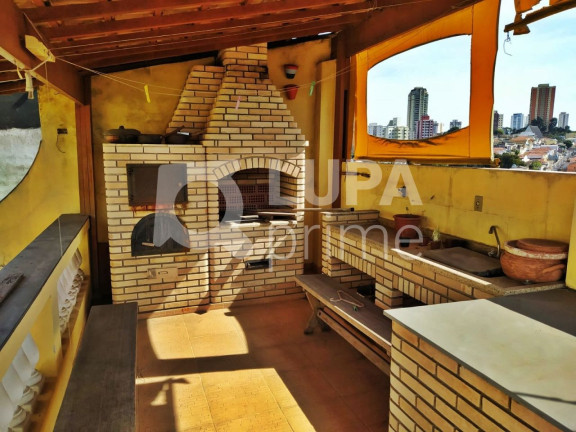 Imagem Casa com 4 Quartos à Venda, 210 m² em água Fria - São Paulo Imagem Casa com 4 Quartos à Venda, 210 m² em água Fria - São Paulo