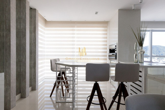 Imagem Apartamento com 4 Quartos à Venda, 167 m² em Centro - Balneário Camboriú Imagem Apartamento com 4 Quartos à Venda, 167 m² em Centro - Balneário Camboriú