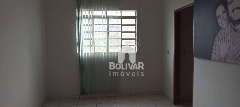 Imagem Casa com 5 Quartos à Venda, 250 m² em Setor Central - Itumbiara Imagem Casa com 5 Quartos à Venda, 250 m² em Setor Central - Itumbiara