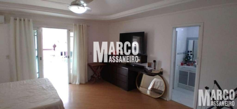 Imagem Casa com 4 Quartos à Venda, 288 m² em Centro - Balneário Barra Do Sul Imagem Casa com 4 Quartos à Venda, 288 m² em Centro - Balneário Barra Do Sul