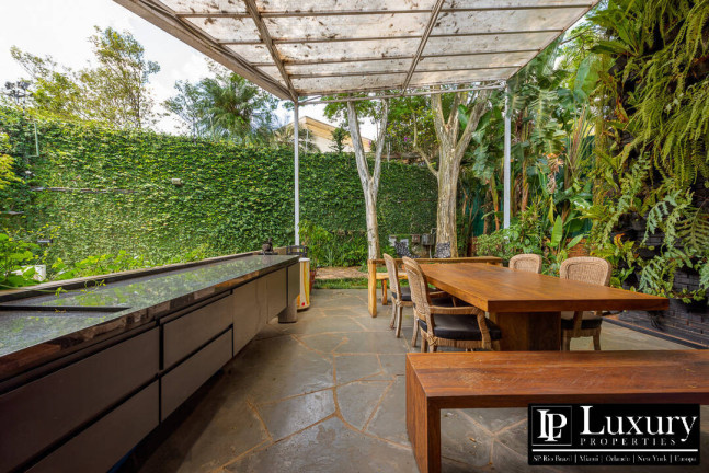 Imagem Casa com 3 Quartos à Venda, em Jardim Guedala - São Paulo Imagem Casa com 3 Quartos à Venda, em Jardim Guedala - São Paulo