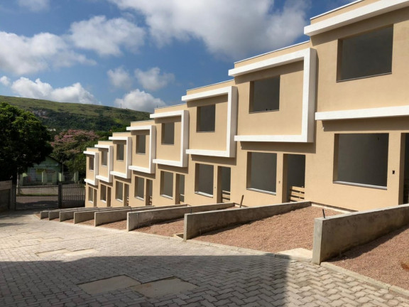 Imagem Casa de Condomínio com 2 Quartos à Venda, 121 m² em Teresópolis - Porto Alegre