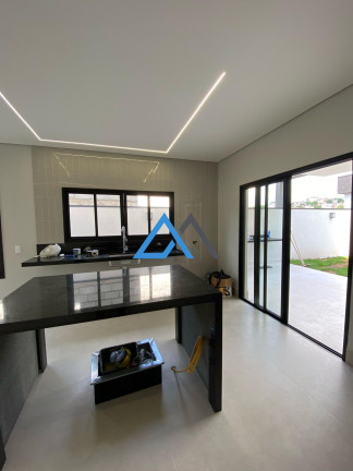 Imagem Casa com 3 Quartos à Venda, 135 m² em Villas Do Jaguari - Santana De Parnaíba Imagem Casa com 3 Quartos à Venda, 135 m² em Villas Do Jaguari - Santana De Parnaíba