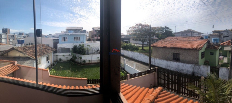 Imagem Sobrado com 3 Quartos à Venda,  em Ingleses Do Rio Vermelho - Florianópolis