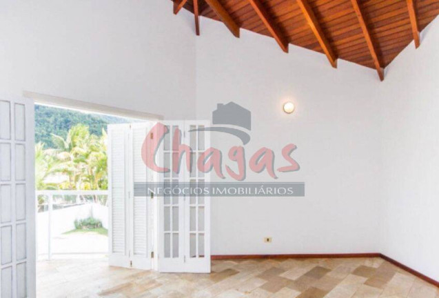 Imagem Sobrado com 4 Quartos à Venda, 650 m² em Tabatinga - Caraguatatuba