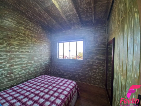 Imagem Casa com 6 Quartos à Venda, 300 m² em Morro Das Pedras - Florianópolis Imagem Casa com 6 Quartos à Venda, 300 m² em Morro Das Pedras - Florianópolis