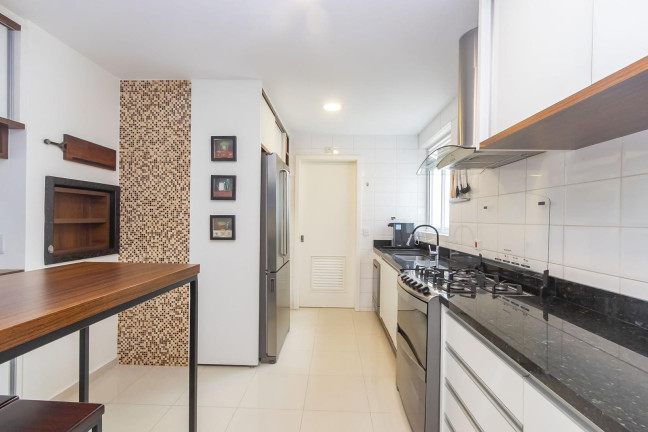 Imagem Apartamento com 3 Quartos à Venda, 126 m² em Campo Comprido - Curitiba