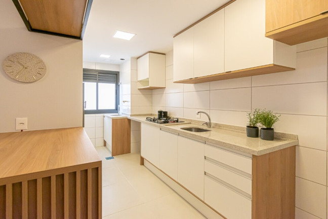 Imagem Apartamento com 2 Quartos à Venda, 62 m² em Farroupilha - Porto Alegre