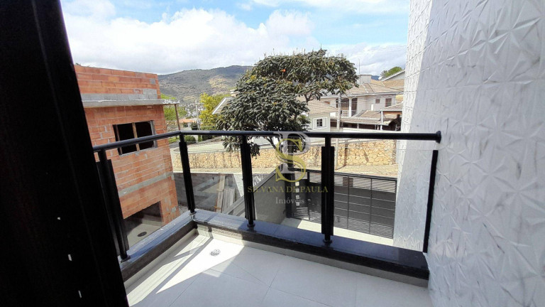 Imagem Casa com 3 Quartos à Venda, 160 m² em Vila Petrópolis - Atibaia Imagem Casa com 3 Quartos à Venda, 160 m² em Vila Petrópolis - Atibaia