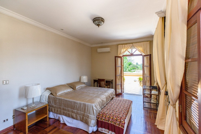 Imagem Casa com 4 Quartos à Venda, em Jardim Morumbi - São Paulo Imagem Casa com 4 Quartos à Venda, em Jardim Morumbi - São Paulo