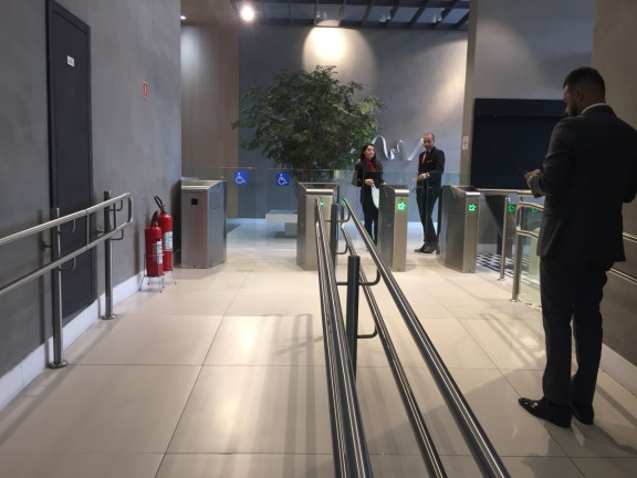 Imagem Sala Comercial à Venda, 33 m² em Vila Homero Thon - Santo André