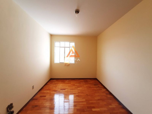 Imagem Apartamento com 3 Quartos à Venda, 116 m²