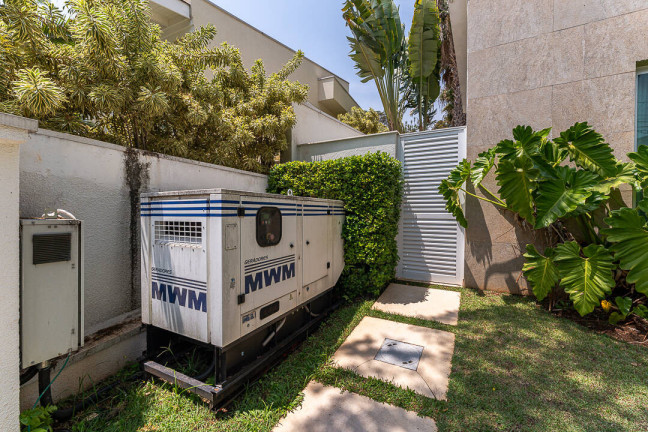 Imagem Casa com 4 Quartos à Venda, 740 m² em Alphaville Residencial Um - Barueri Imagem Casa com 4 Quartos à Venda, 740 m² em Alphaville Residencial Um - Barueri