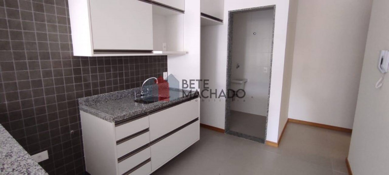 Imagem Apartamento com 2 Quartos para Alugar, 63 m² em Alto - Teresópolis