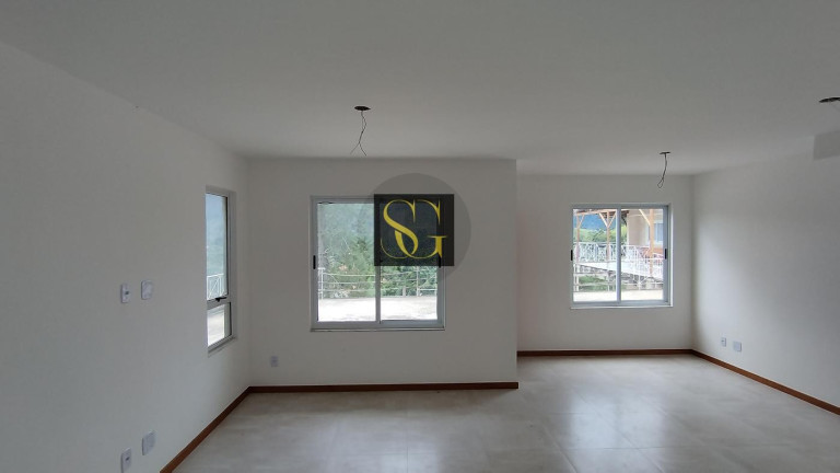 Imagem Casa de Condomínio com 4 Quartos à Venda, 149 m² em Vargem Grande - Teresópolis Imagem Casa de Condomínio com 4 Quartos à Venda, 149 m² em Vargem Grande - Teresópolis