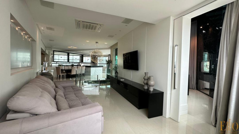 Imagem Cobertura com 4 Quartos à Venda, 280 m² em Centro - Balneário Camboriú