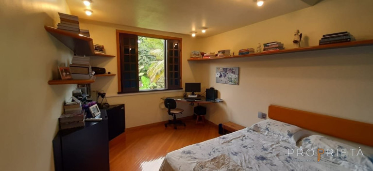 Imagem Casa de Condomínio com 5 Quartos à Venda, em Recreio Dos Bandeirantes - Rio De Janeiro Imagem Casa de Condomínio com 5 Quartos à Venda, em Recreio Dos Bandeirantes - Rio De Janeiro