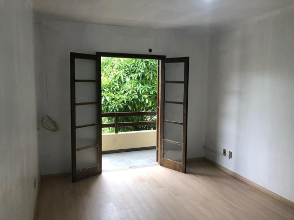 Imagem Casa com 4 Quartos à Venda, 242 m² em Cascata - Porto Alegre