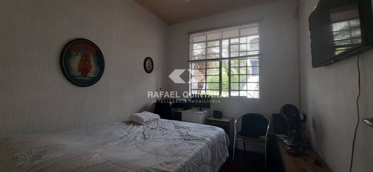 Imagem Casa com 5 Quartos à Venda, 220 m² em Agronômica - Florianópolis Imagem Casa com 5 Quartos à Venda, 220 m² em Agronômica - Florianópolis