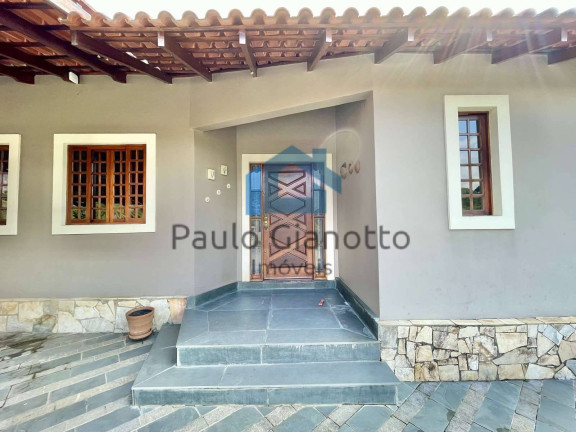 Imagem Casa de Condomínio com 3 Quartos à Venda, 321 m² em Chácara Dos Lagos - Carapicuíba