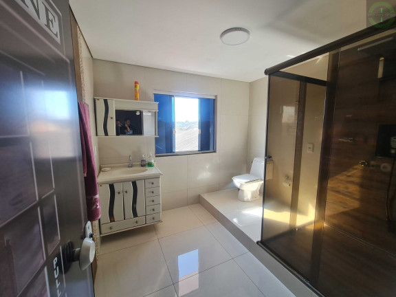 Imagem Casa com 4 Quartos à Venda, 220 m² em Contorno - Ponta Grossa Imagem Casa com 4 Quartos à Venda, 220 m² em Contorno - Ponta Grossa