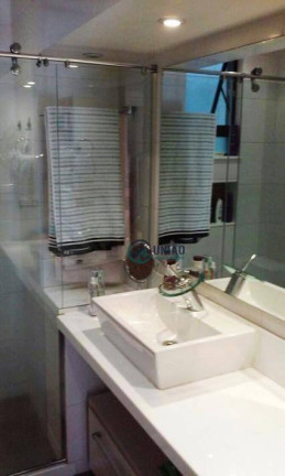 Imagem Apartamento com 3 Quartos à Venda, 130 m² em Icaraí - Niterói Imagem Apartamento com 3 Quartos à Venda, 130 m² em Icaraí - Niterói