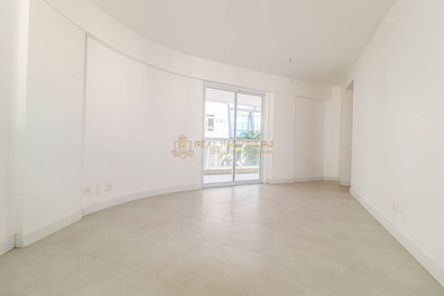 Imagem Apartamento com 4 Quartos à Venda, 179 m² em Lagoa - Rio De Janeiro Imagem Apartamento com 4 Quartos à Venda, 179 m² em Lagoa - Rio De Janeiro