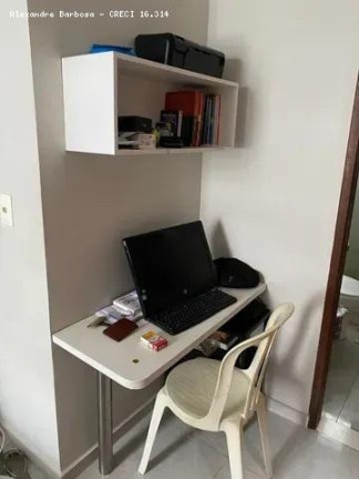 Imagem Apartamento com 3 Quartos à Venda, 70 m² em Encruzilhada - Recife