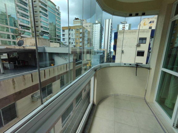 Apartamento com 3 Quartos para Temporada, 95 m² em Meia Praia - Itapema