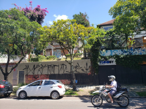 Imagem Terreno à Venda, 570 m² em Centro - Curitiba Imagem Terreno à Venda, 570 m² em Centro - Curitiba