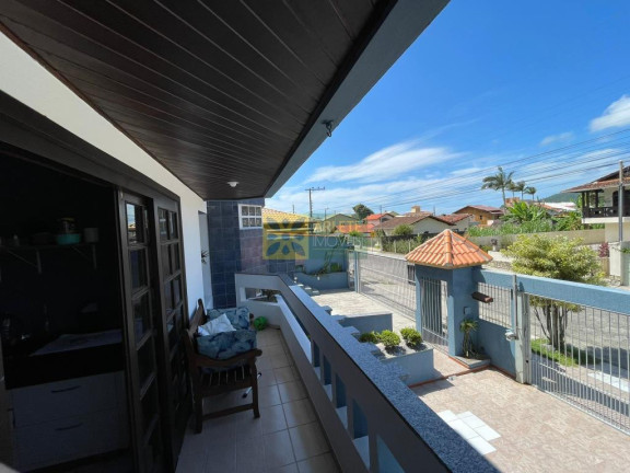 Imagem Casa com 9 Quartos à Venda, 380 m² em Centro - Porto Belo Imagem Casa com 9 Quartos à Venda, 380 m² em Centro - Porto Belo