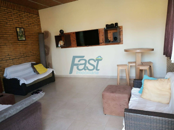 Imagem Casa com 2 Quartos à Venda, 200 m² em Chapada Dos Guimarães